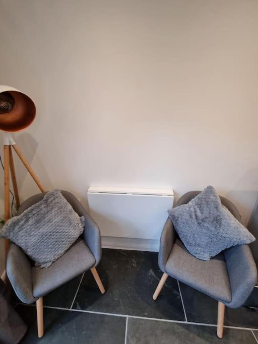 The Den - A Modern, Quirky, Self Contained Unit Apartment Braunton Bagian luar foto